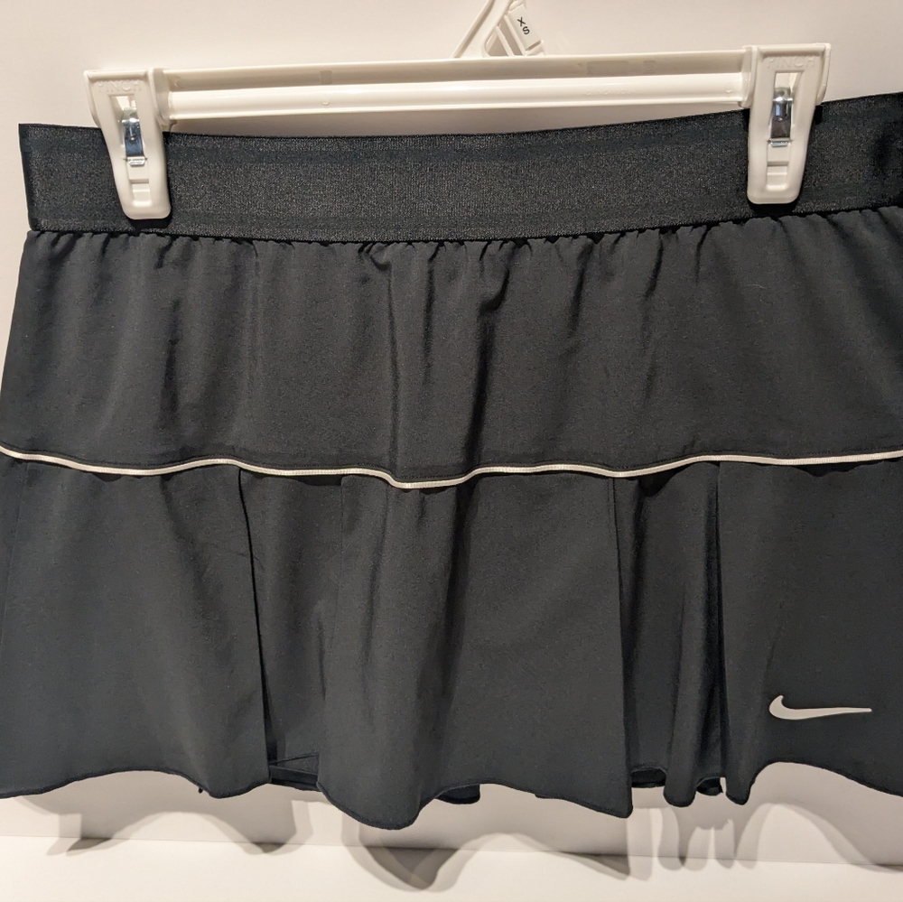 Nike Women's Black Skater Skirt